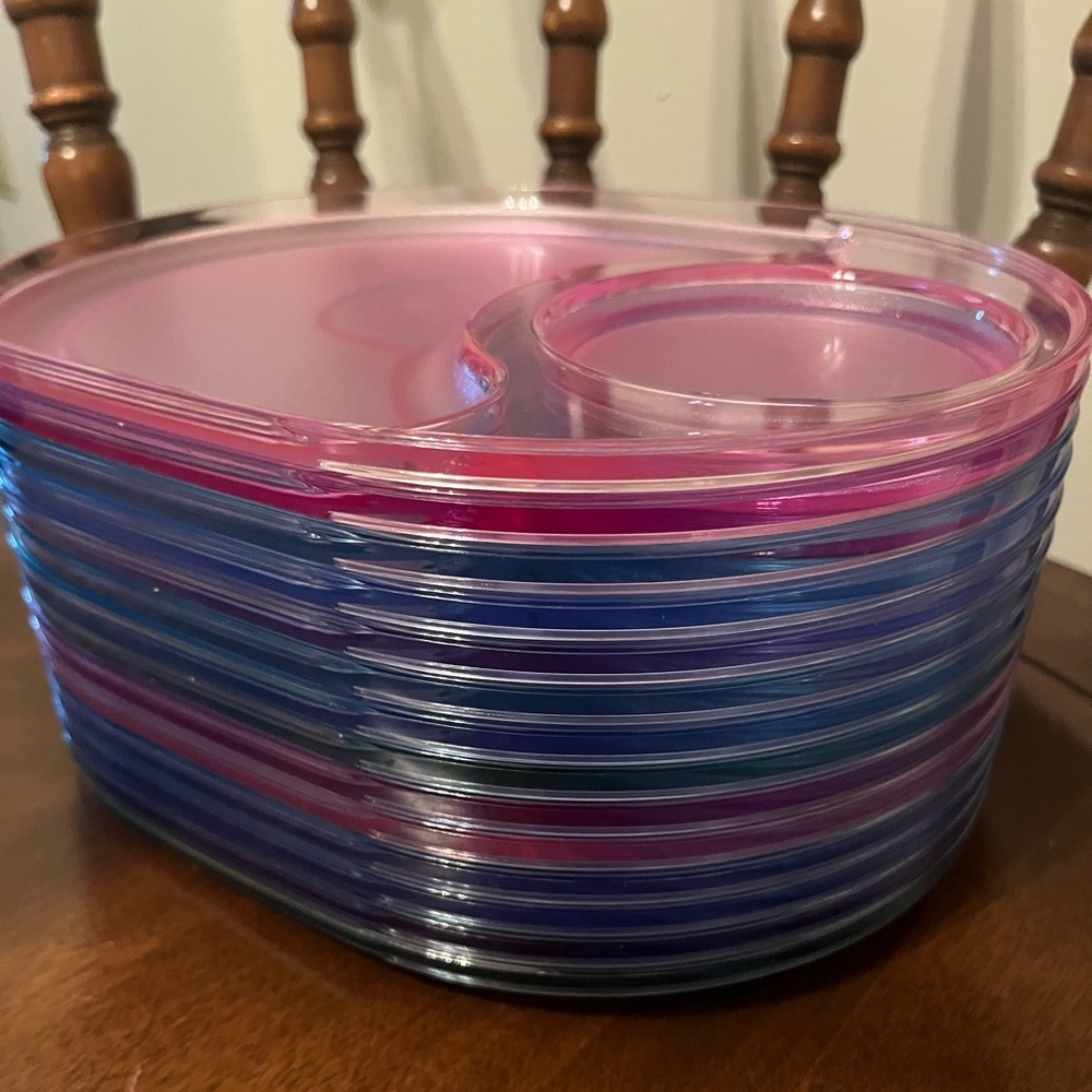 Set of 14 Tupperware Snackatizer Trays